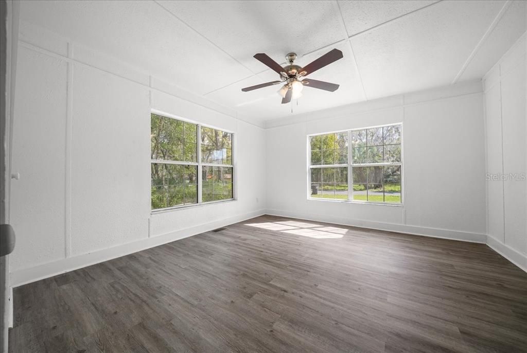 Activo con contrato: $149,900 (2 camas, 1 baños, 962 Pies cuadrados)