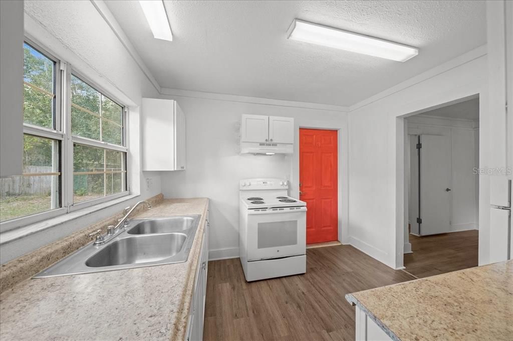 Activo con contrato: $149,900 (2 camas, 1 baños, 962 Pies cuadrados)