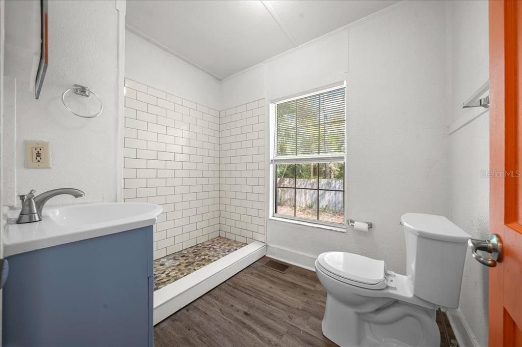 Activo con contrato: $149,900 (2 camas, 1 baños, 962 Pies cuadrados)