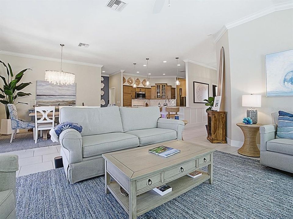 Active With Contract: $789,900 (3 beds, 2 baths, 1929 Square Feet)