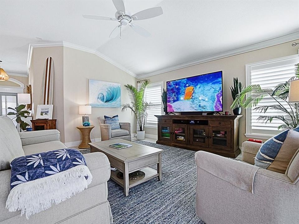 Active With Contract: $789,900 (3 beds, 2 baths, 1929 Square Feet)