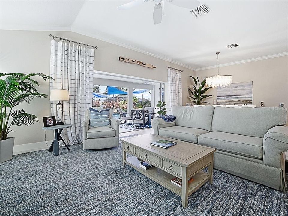 Active With Contract: $789,900 (3 beds, 2 baths, 1929 Square Feet)