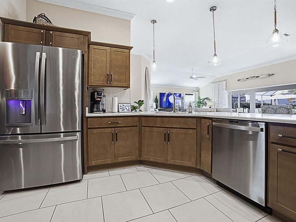 Active With Contract: $789,900 (3 beds, 2 baths, 1929 Square Feet)