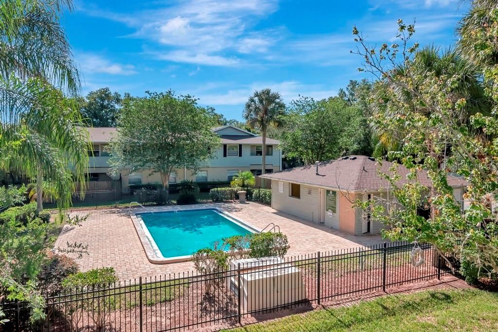 For Sale: $143,900 (2 beds, 2 baths, 918 Square Feet)