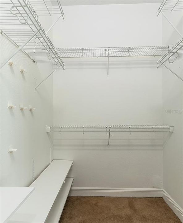 Activo con contrato: $634,900 (4 camas, 3 baños, 2693 Pies cuadrados)