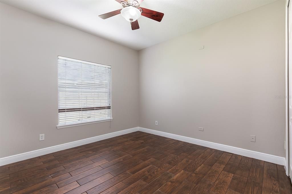Activo con contrato: $634,900 (4 camas, 3 baños, 2693 Pies cuadrados)