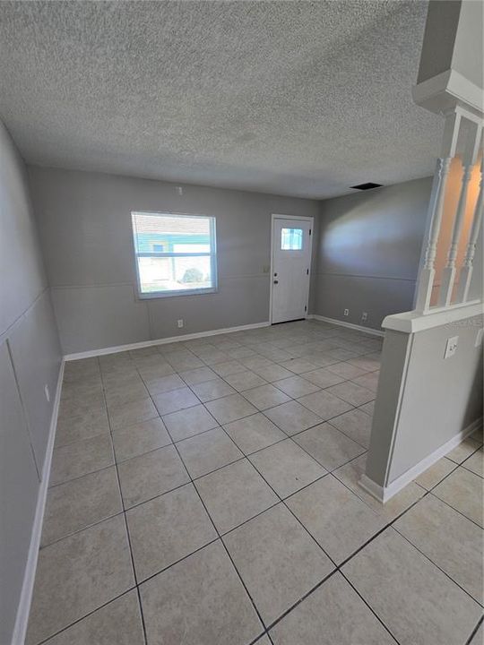 En Renta: $1,200 (2 camas, 1 baños, 800 Pies cuadrados)