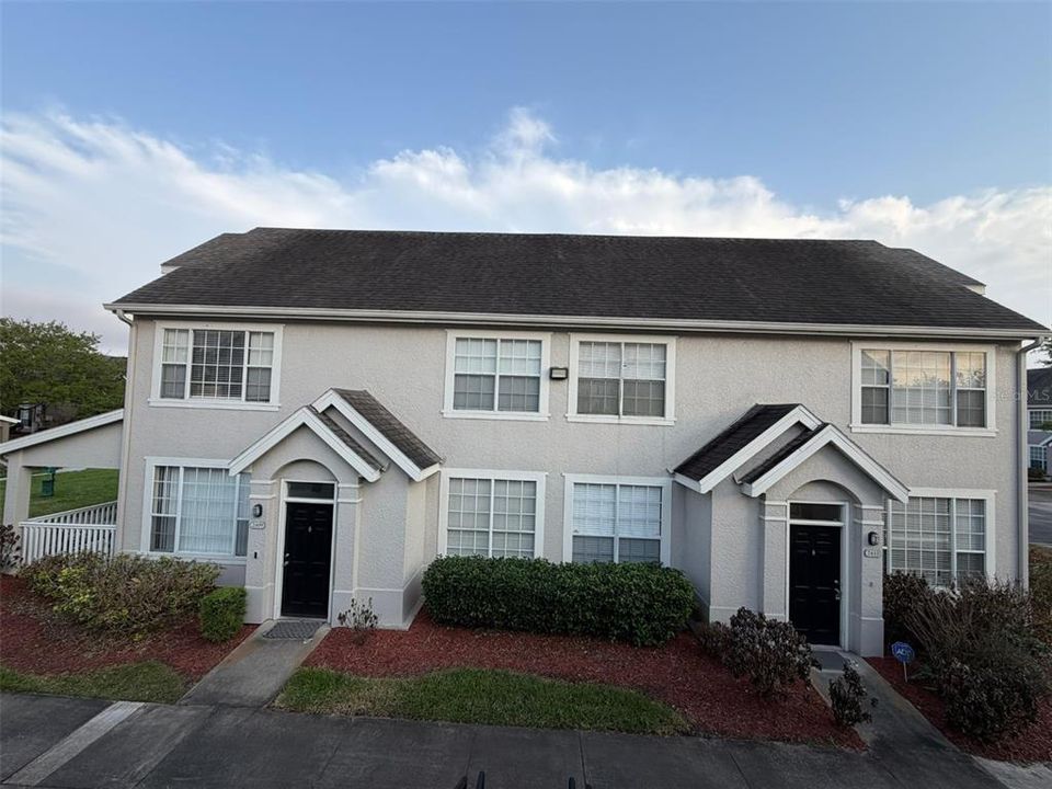 For Rent: $1,500 (1 beds, 1 baths, 996 Square Feet)