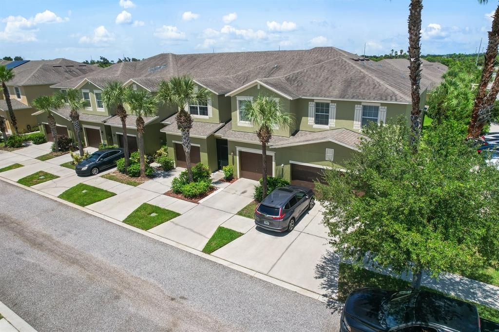 Active With Contract: $2,100 (3 beds, 2 baths, 1760 Square Feet)