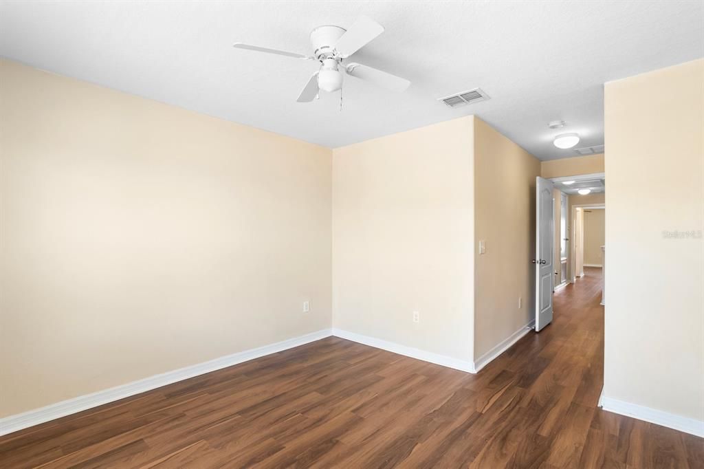 Active With Contract: $2,100 (3 beds, 2 baths, 1760 Square Feet)