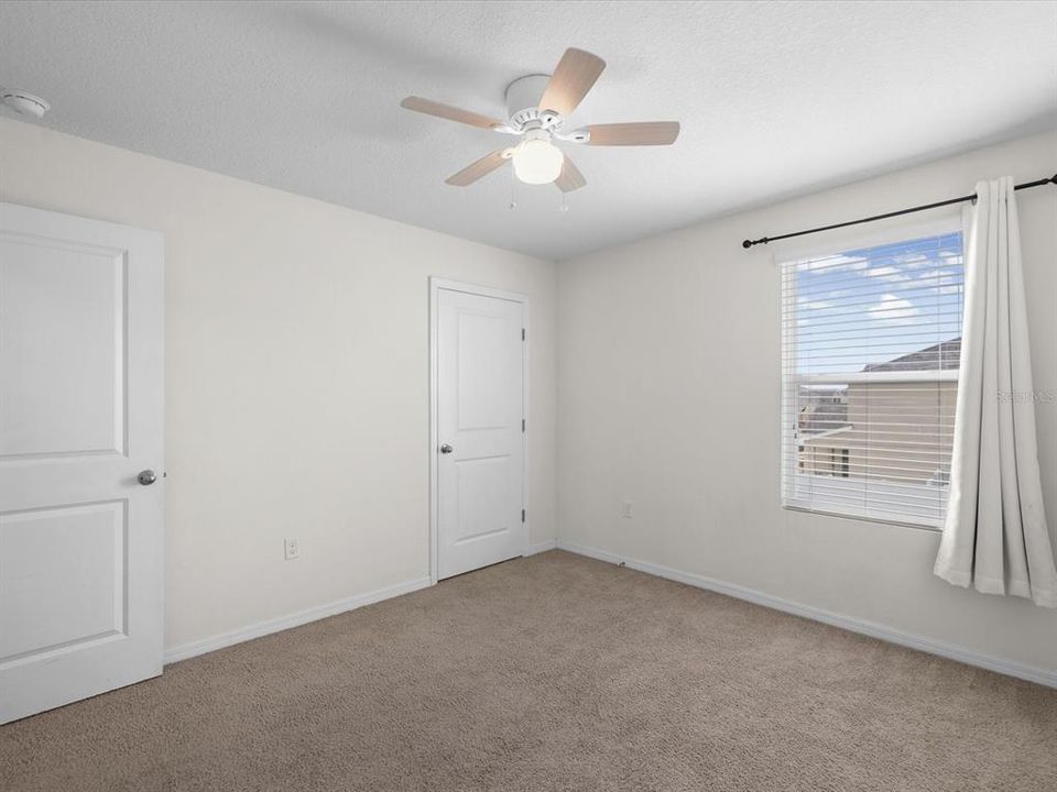 Active With Contract: $400,000 (5 beds, 3 baths, 2674 Square Feet)