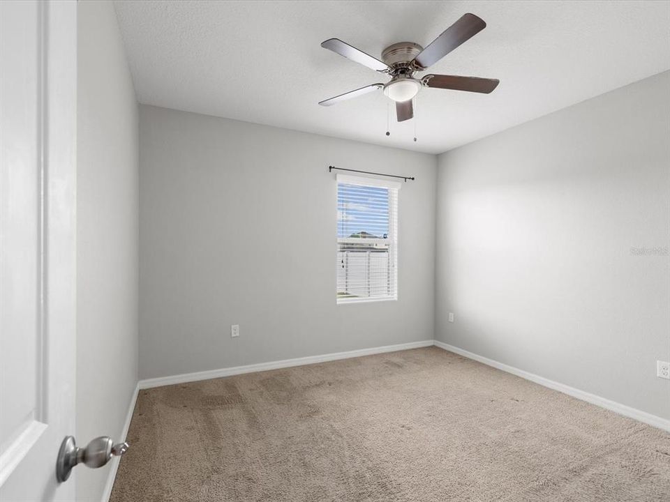 Active With Contract: $400,000 (5 beds, 3 baths, 2674 Square Feet)