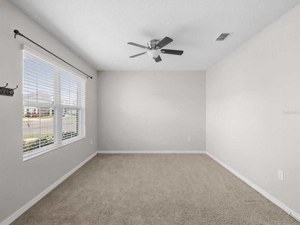 Active With Contract: $400,000 (5 beds, 3 baths, 2674 Square Feet)