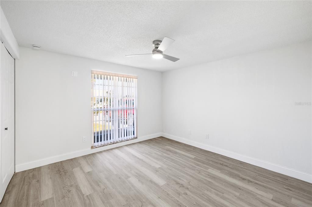 Activo con contrato: $354,900 (3 camas, 2 baños, 1350 Pies cuadrados)