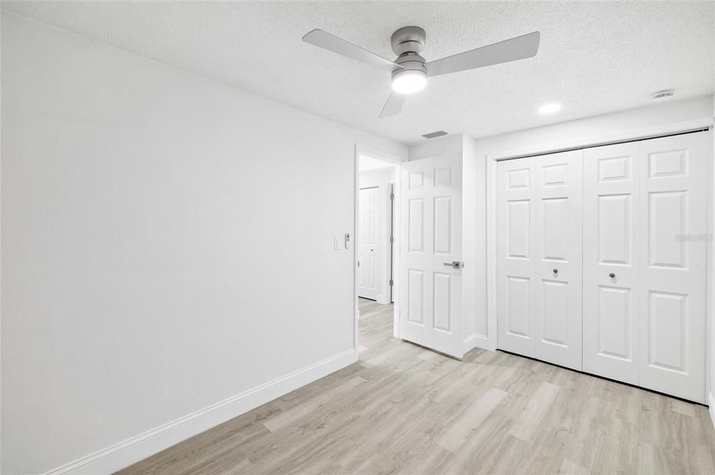 Activo con contrato: $354,900 (3 camas, 2 baños, 1350 Pies cuadrados)