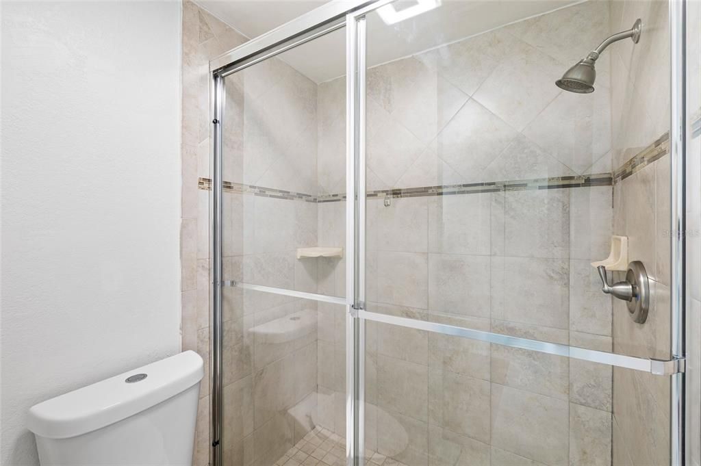 Activo con contrato: $354,900 (3 camas, 2 baños, 1350 Pies cuadrados)