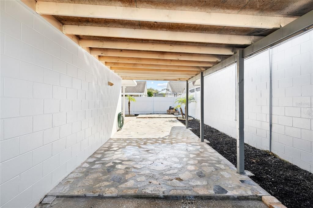 Activo con contrato: $354,900 (3 camas, 2 baños, 1350 Pies cuadrados)