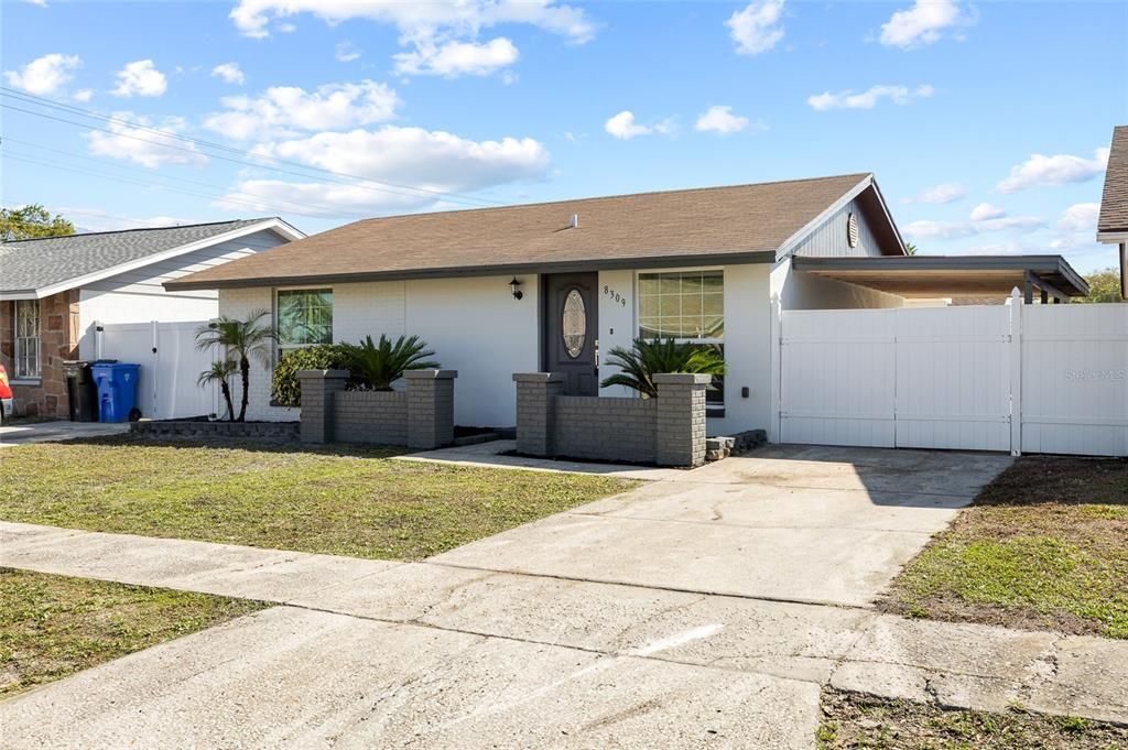 Activo con contrato: $354,900 (3 camas, 2 baños, 1350 Pies cuadrados)
