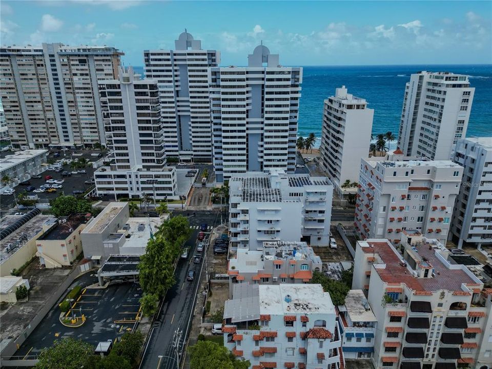 En Venta: $975,000 (3 camas, 2 baños, 0 Pies cuadrados)