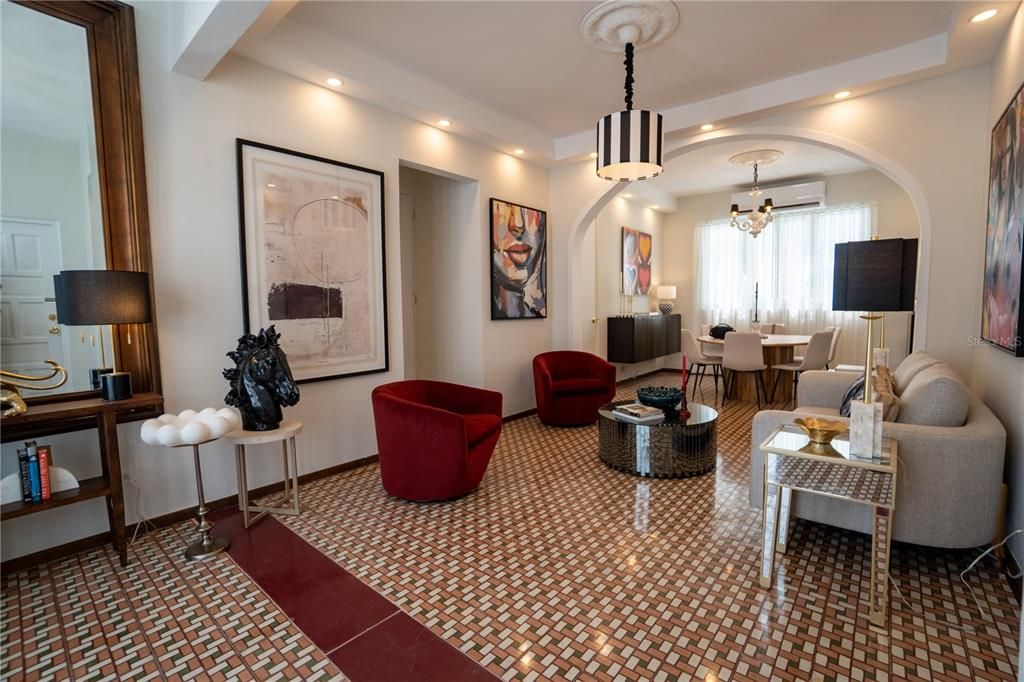 En Venta: $975,000 (3 camas, 2 baños, 0 Pies cuadrados)