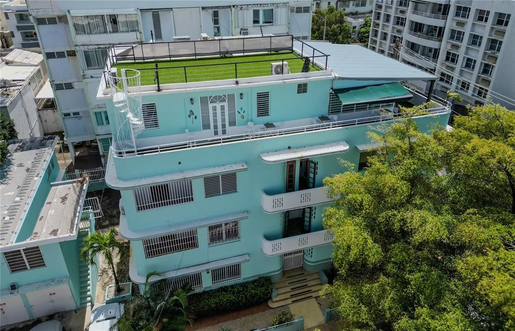 En Venta: $975,000 (3 camas, 2 baños, 0 Pies cuadrados)