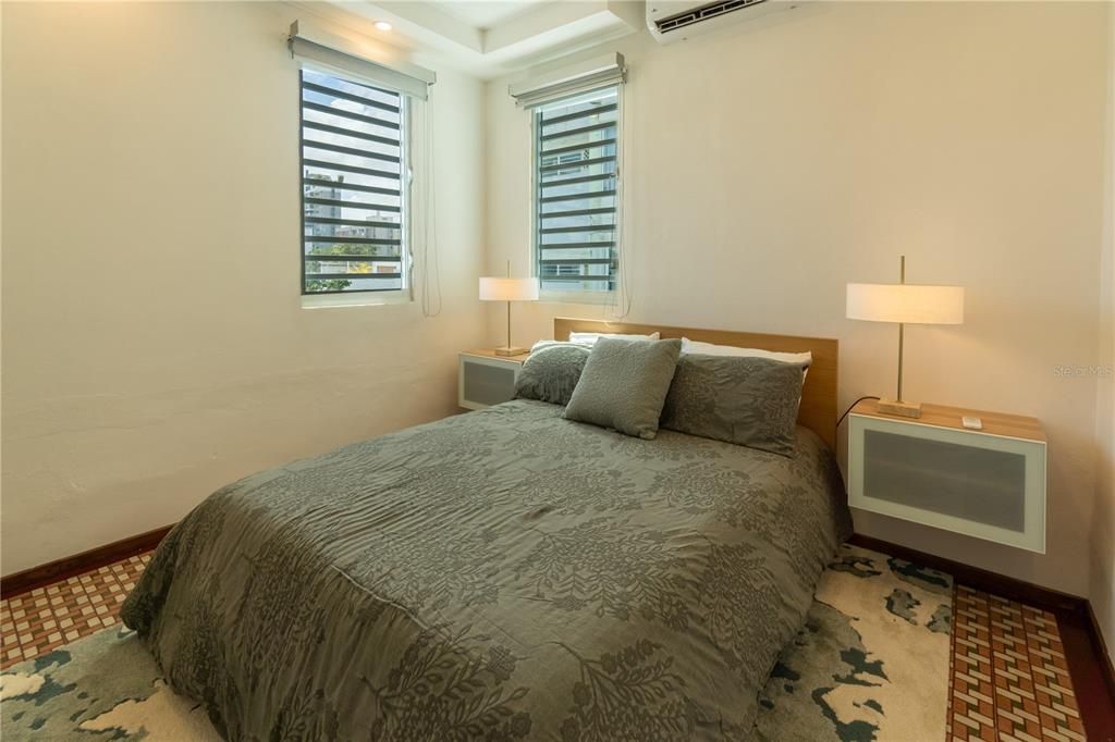 En Venta: $975,000 (3 camas, 2 baños, 0 Pies cuadrados)