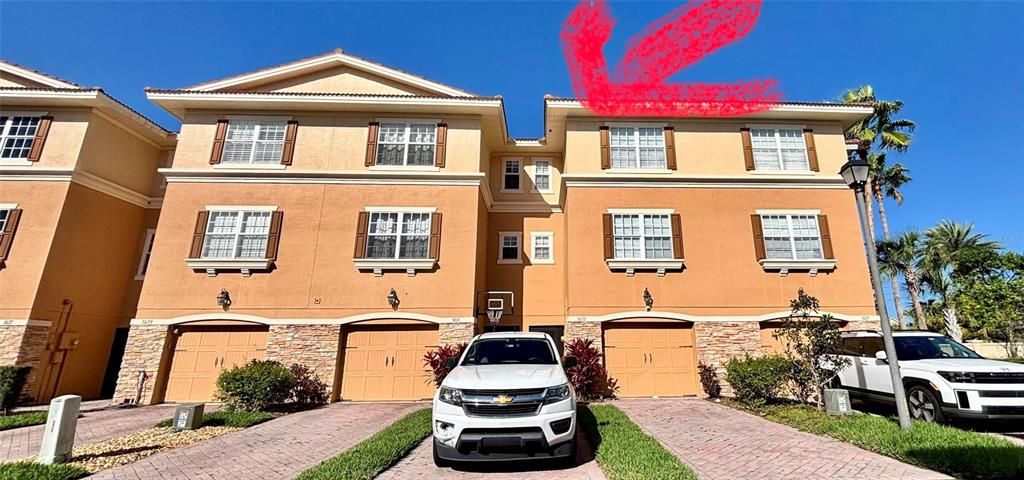 На продажу: $259,900 (3 спален, 3 ванн, 1710 Квадратных фут)