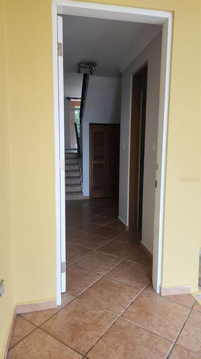 For Sale: $950,000 (3 beds, 3 baths, 2900 Square Feet)