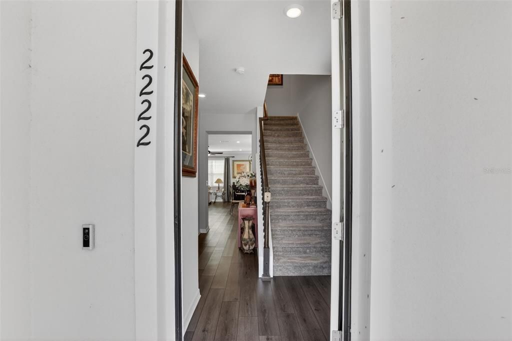 Activo con contrato: $416,900 (3 camas, 3 baños, 1809 Pies cuadrados)