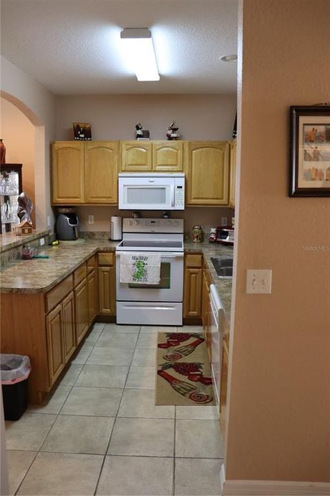 На продажу: $200,000 (3 спален, 2 ванн, 1244 Квадратных фут)