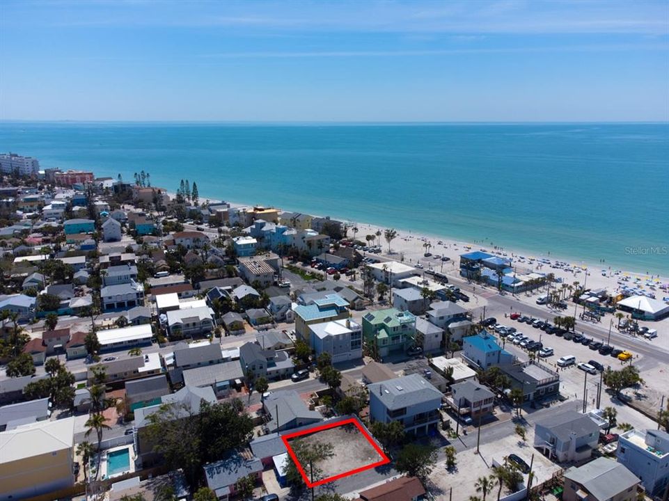Active With Contract: $400,000 (0.07 acres)