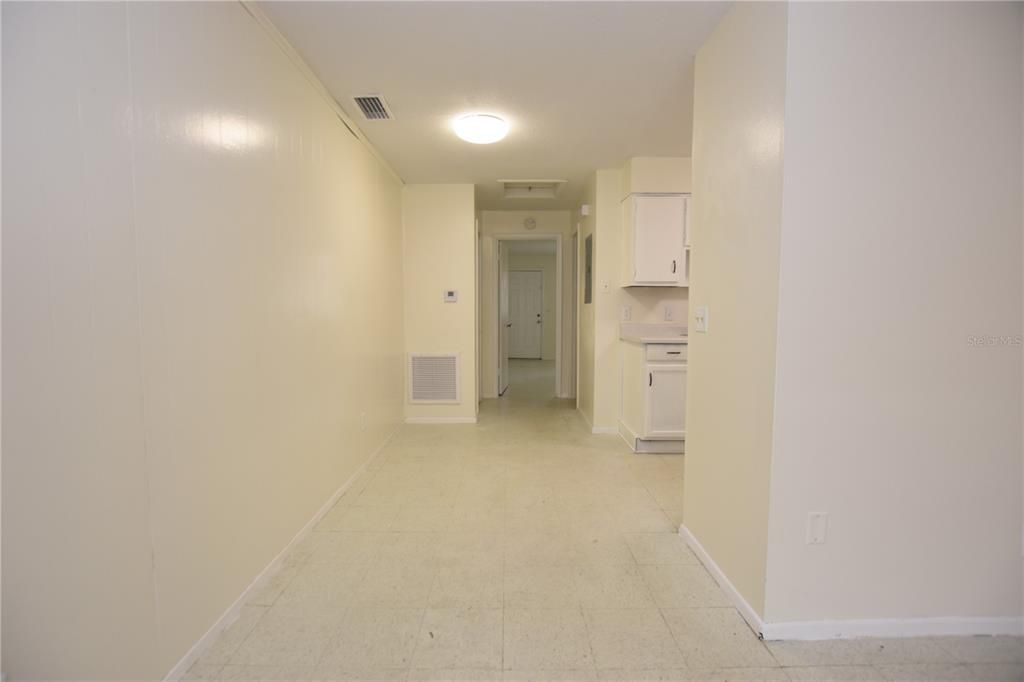 En Renta: $949 (1 camas, 1 baños, 1000 Pies cuadrados)