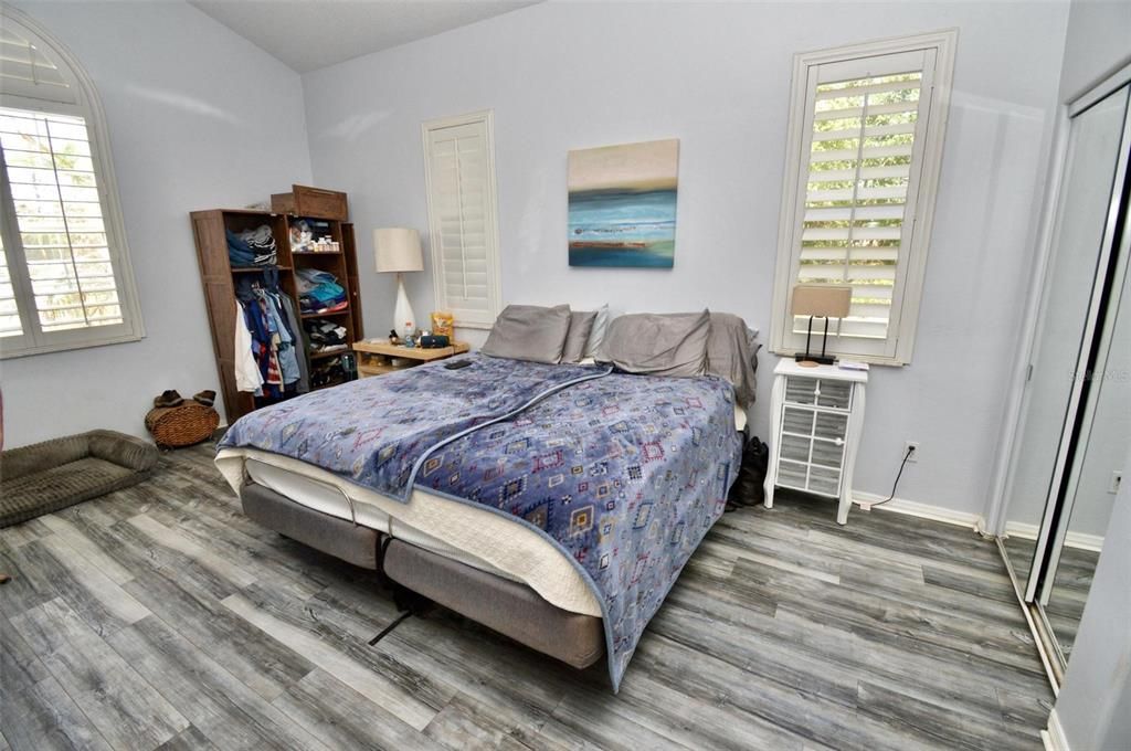 For Sale: $742,500 (3 beds, 2 baths, 2401 Square Feet)
