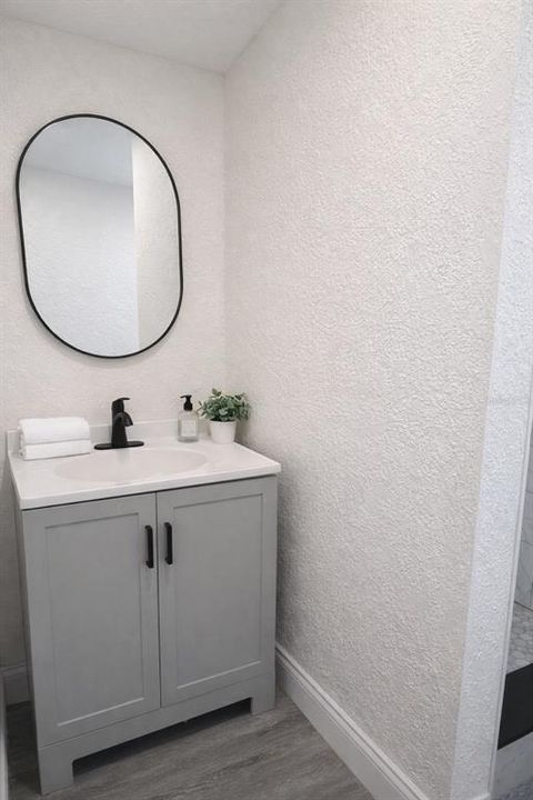En Venta: $294,000 (4 camas, 3 baños, 1456 Pies cuadrados)