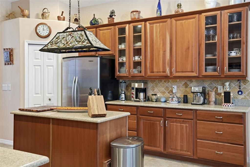 На продажу: $795,000 (4 спален, 3 ванн, 3591 Квадратных фут)