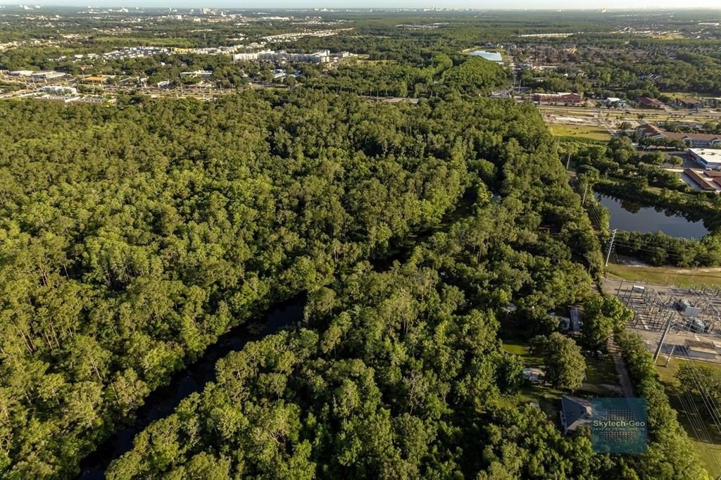 待售: $6,900,000 (4.53 acres)