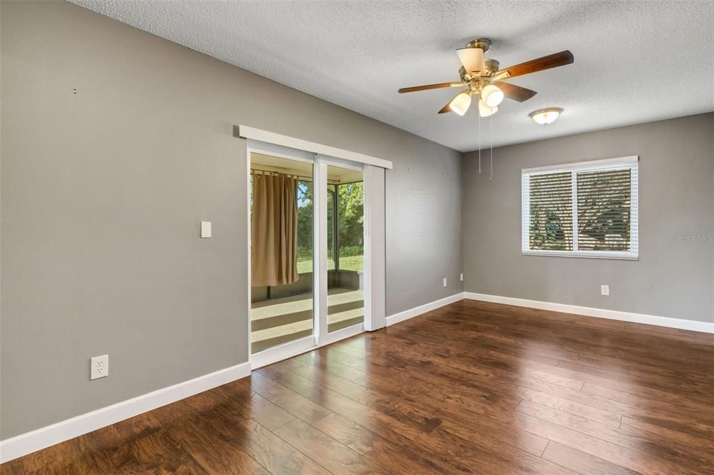 Active With Contract: $375,000 (2 beds, 2 baths, 1420 Square Feet)