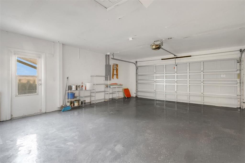 Active With Contract: $375,000 (2 beds, 2 baths, 1420 Square Feet)