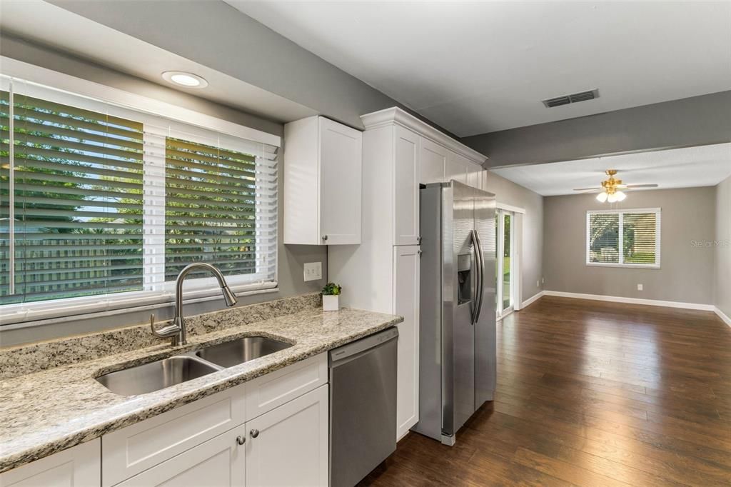 Active With Contract: $375,000 (2 beds, 2 baths, 1420 Square Feet)