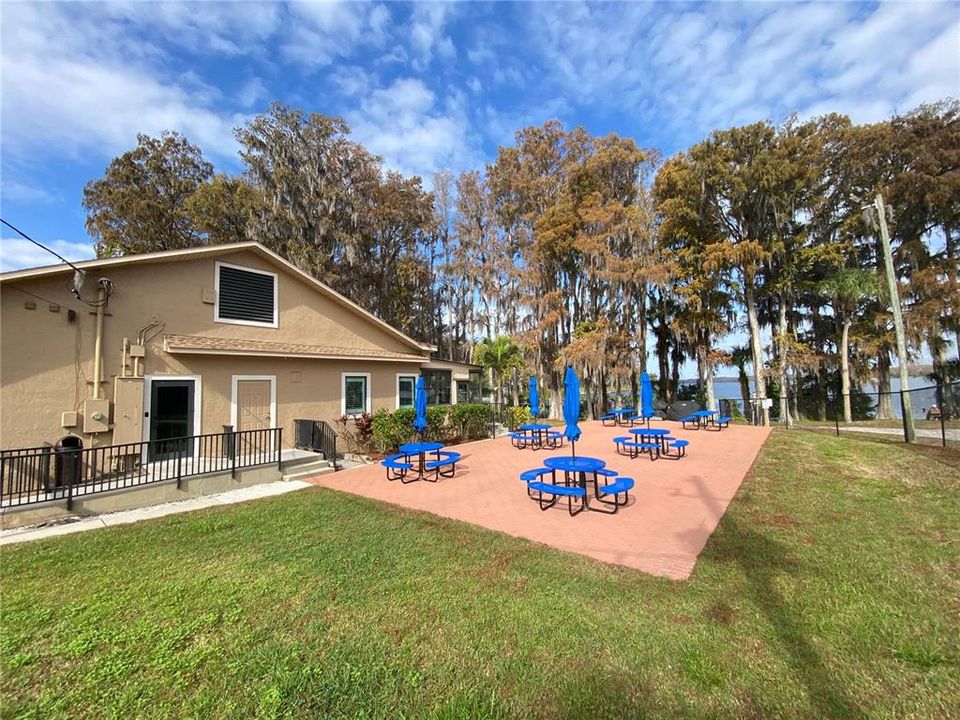 Active With Contract: $375,000 (2 beds, 2 baths, 1420 Square Feet)