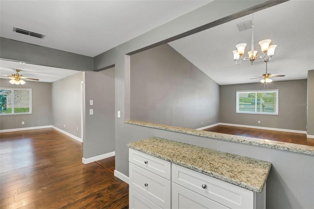 Active With Contract: $375,000 (2 beds, 2 baths, 1420 Square Feet)