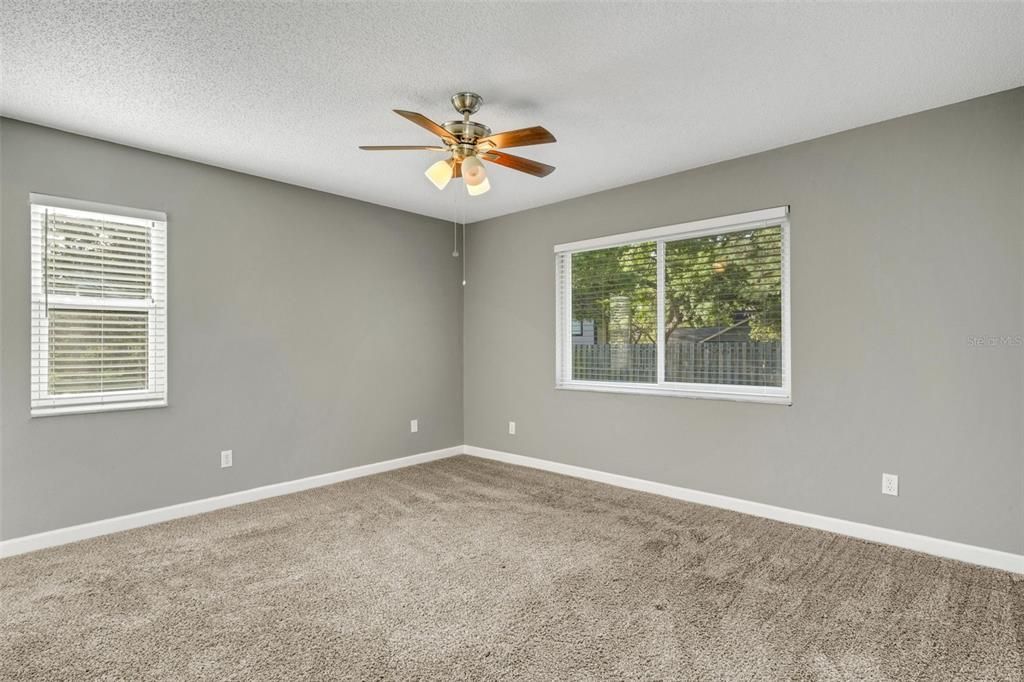 Active With Contract: $375,000 (2 beds, 2 baths, 1420 Square Feet)