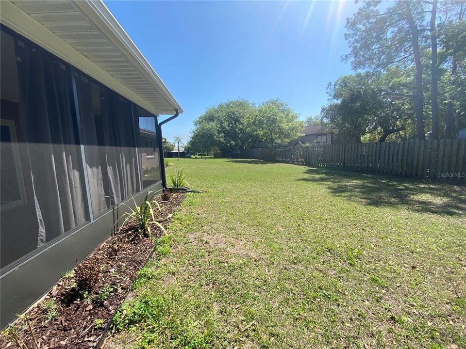 Active With Contract: $375,000 (2 beds, 2 baths, 1420 Square Feet)