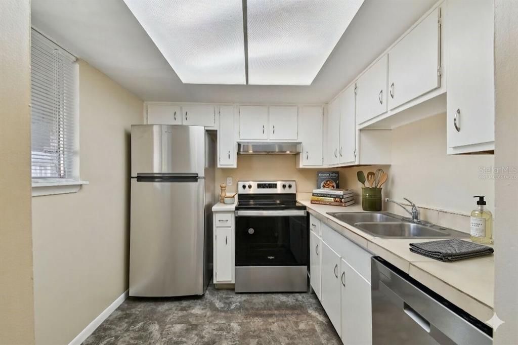En Venta: $84,900 (1 camas, 1 baños, 678 Pies cuadrados)