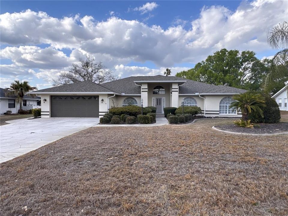 For Sale: $445,000 (4 beds, 2 baths, 2359 Square Feet)