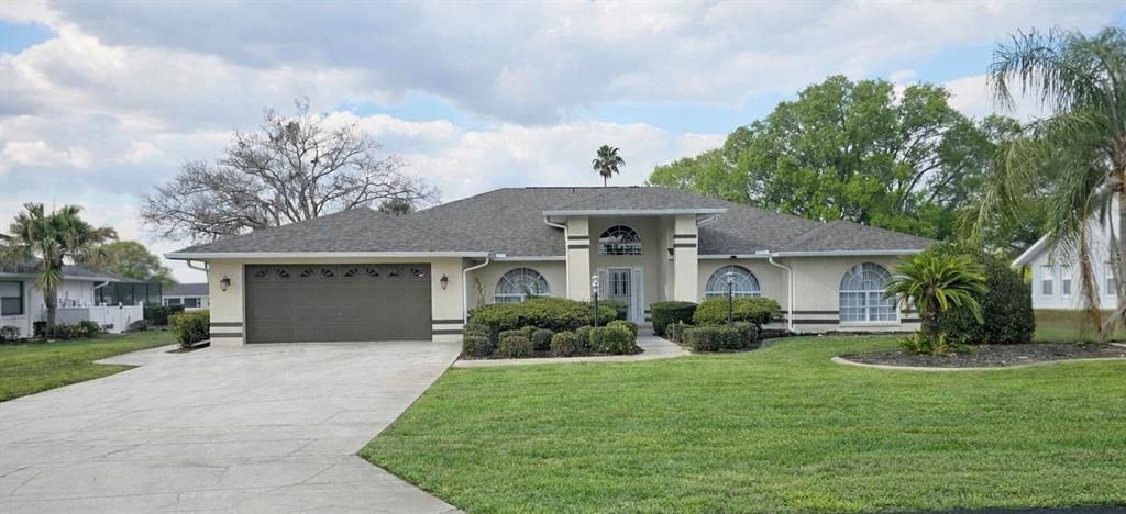 For Sale: $445,000 (4 beds, 2 baths, 2359 Square Feet)
