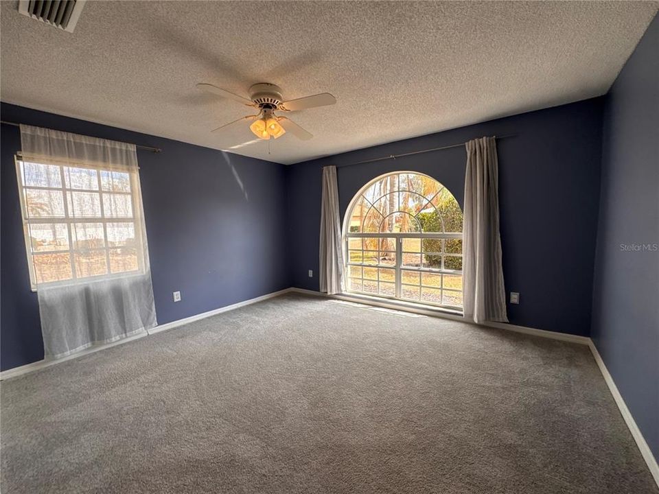 For Sale: $445,000 (4 beds, 2 baths, 2359 Square Feet)