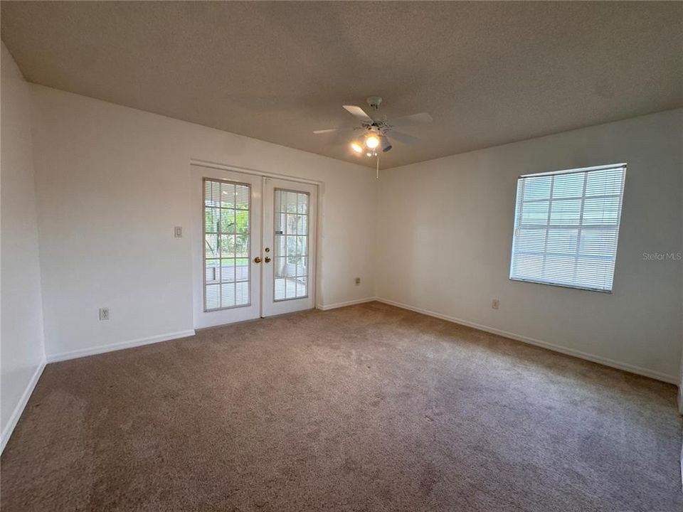 For Sale: $445,000 (4 beds, 2 baths, 2359 Square Feet)