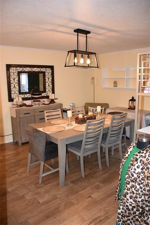 For Sale: $363,199 (4 beds, 2 baths, 1982 Square Feet)