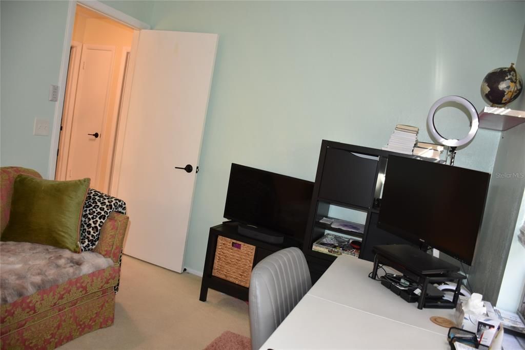 For Sale: $363,199 (4 beds, 2 baths, 1982 Square Feet)